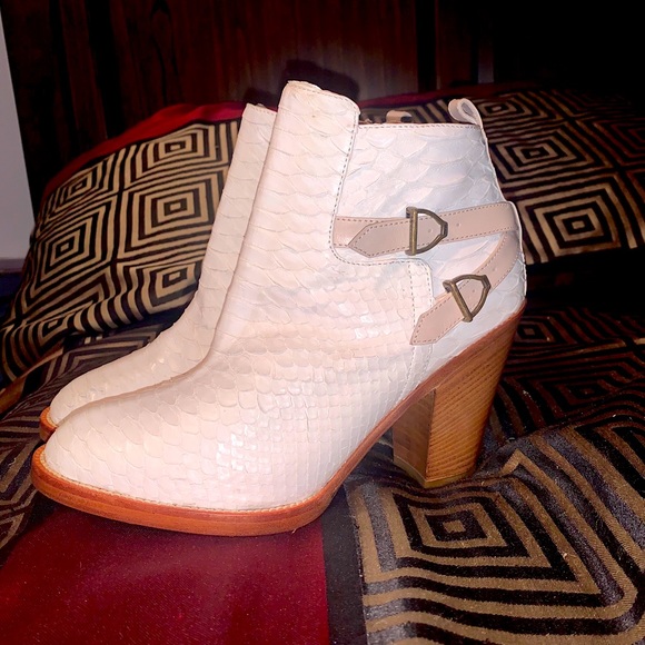 Lucchese Shoes - Lucchese python white heeled booties